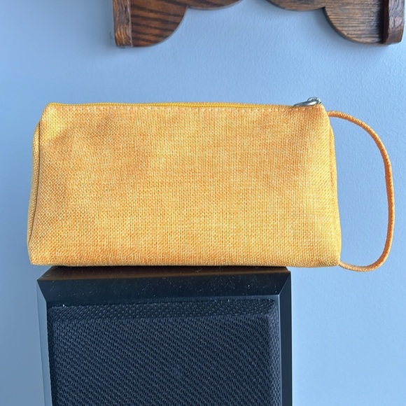 Angoo pencil case- yellow - Picture 2 of 5